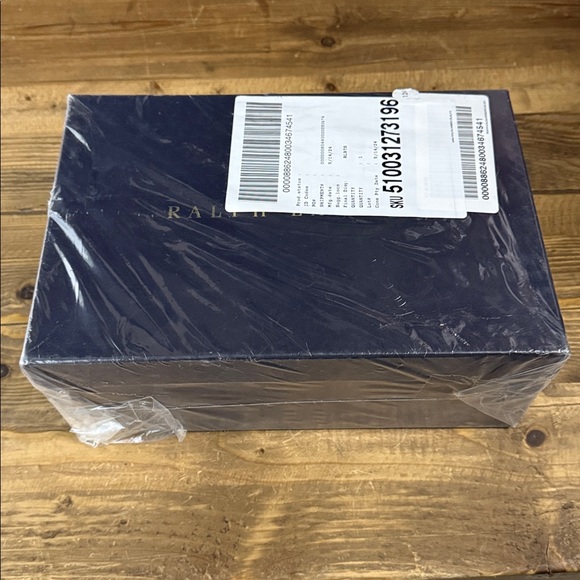 Ralph Lauren Purple Label Celia patent leather pump- Black NEW $750 - Picture 12 of 16